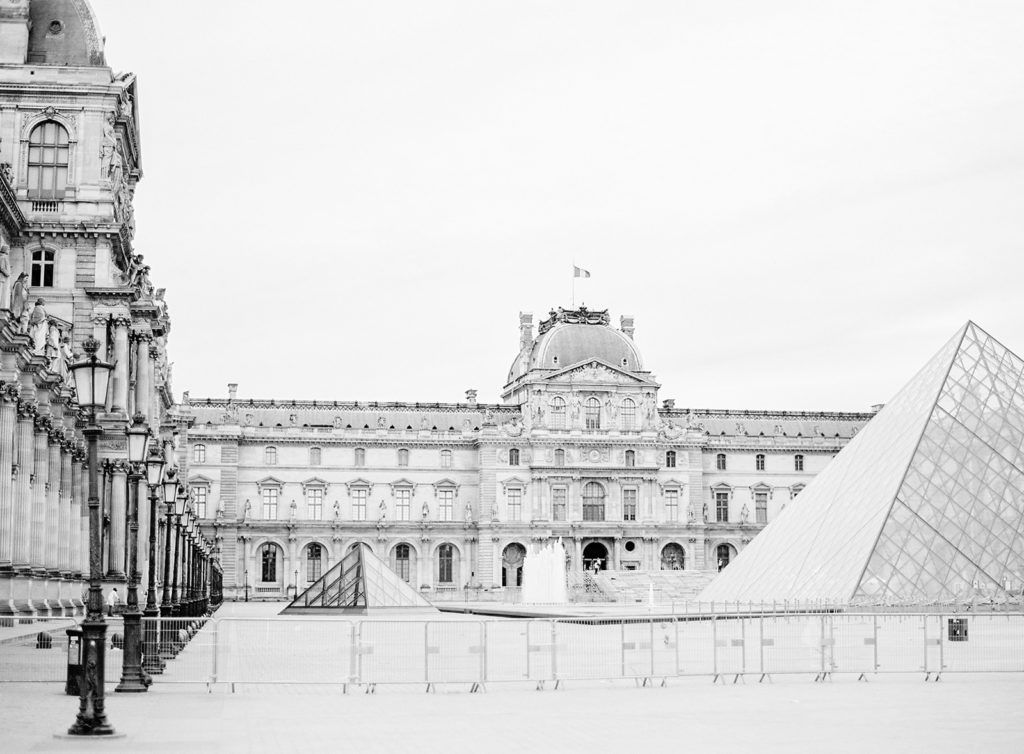 The Louvre in Paris photographed in black and white. Photographed by Wedding photographers in France, Amy Mulder Photography