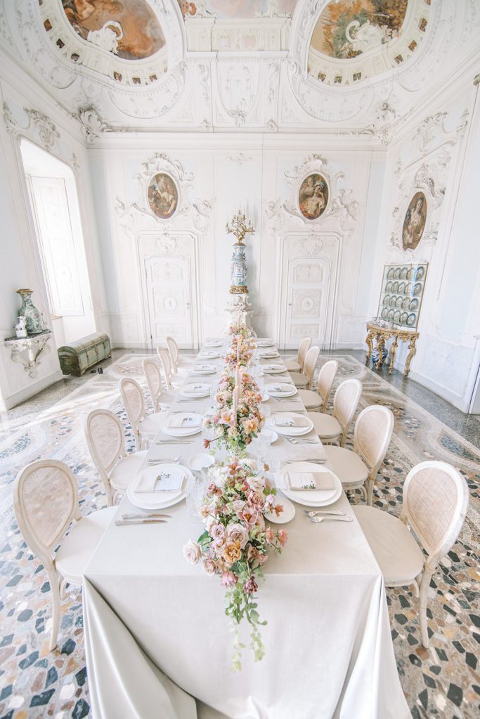 Wedding in Villa Sola Cabiati on Lake Como, Italy. Photographed by Italy wedding photographer, Amy Mulder Photography