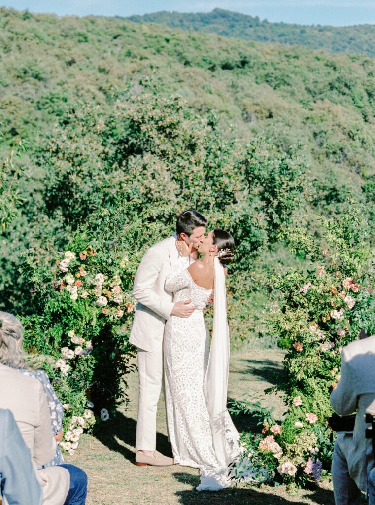 Tuscany Wedding in the olive grove at Villa Montanare near Cortona, Italy photographed by Italy wedding photographer 